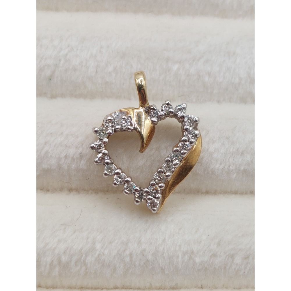 Heart Pendant 20 Diamond 10K Solid Yellow Gold Classic Romantic Charm Vintage